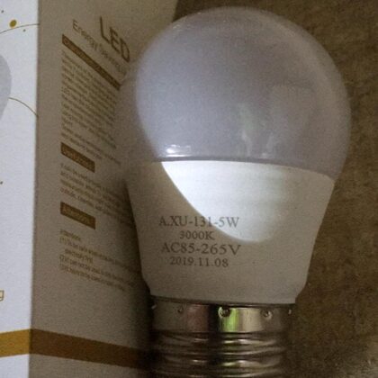 Lâmpada RGB com controle por celular